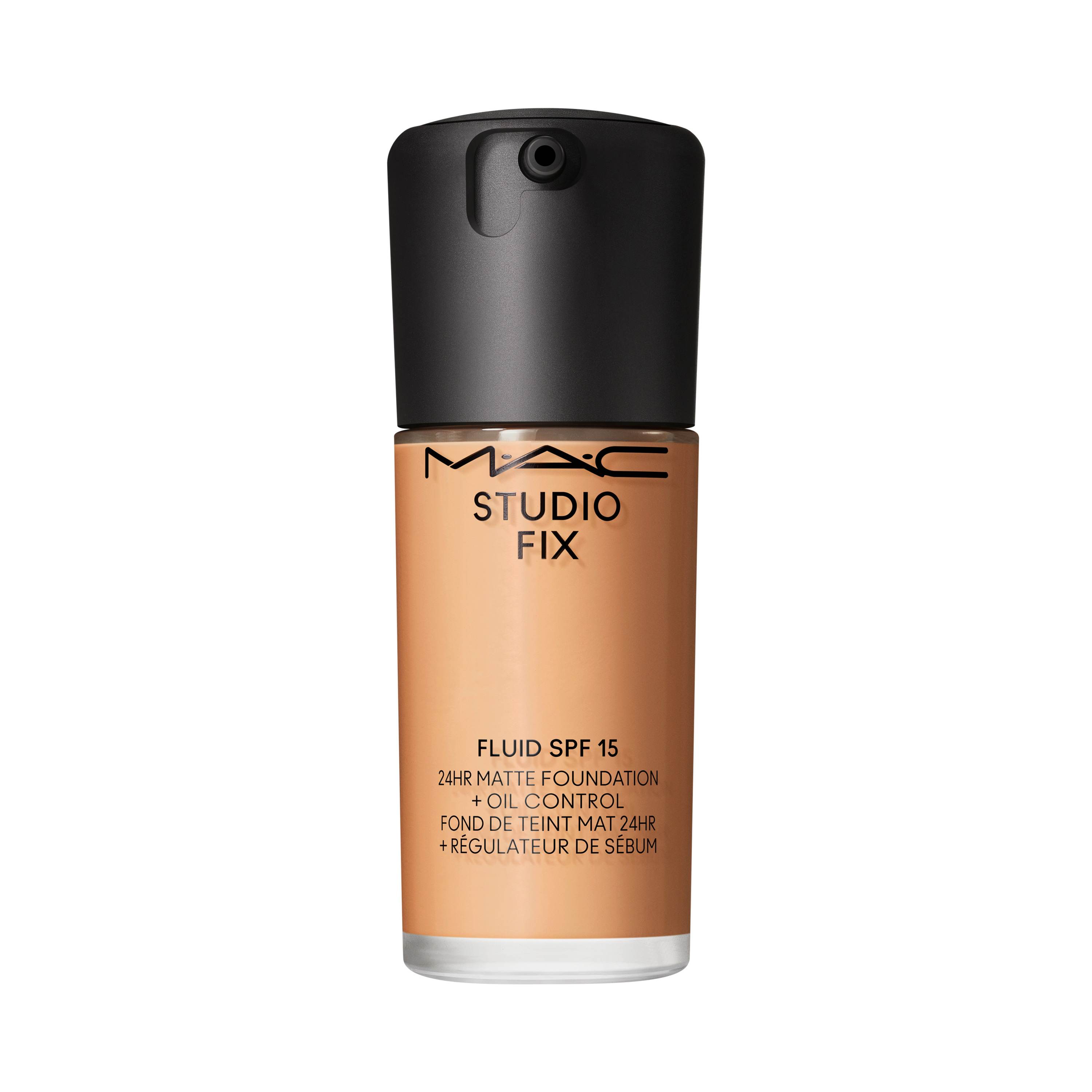 Studio Fix Fluid SPF 15 Foundation • NC 40