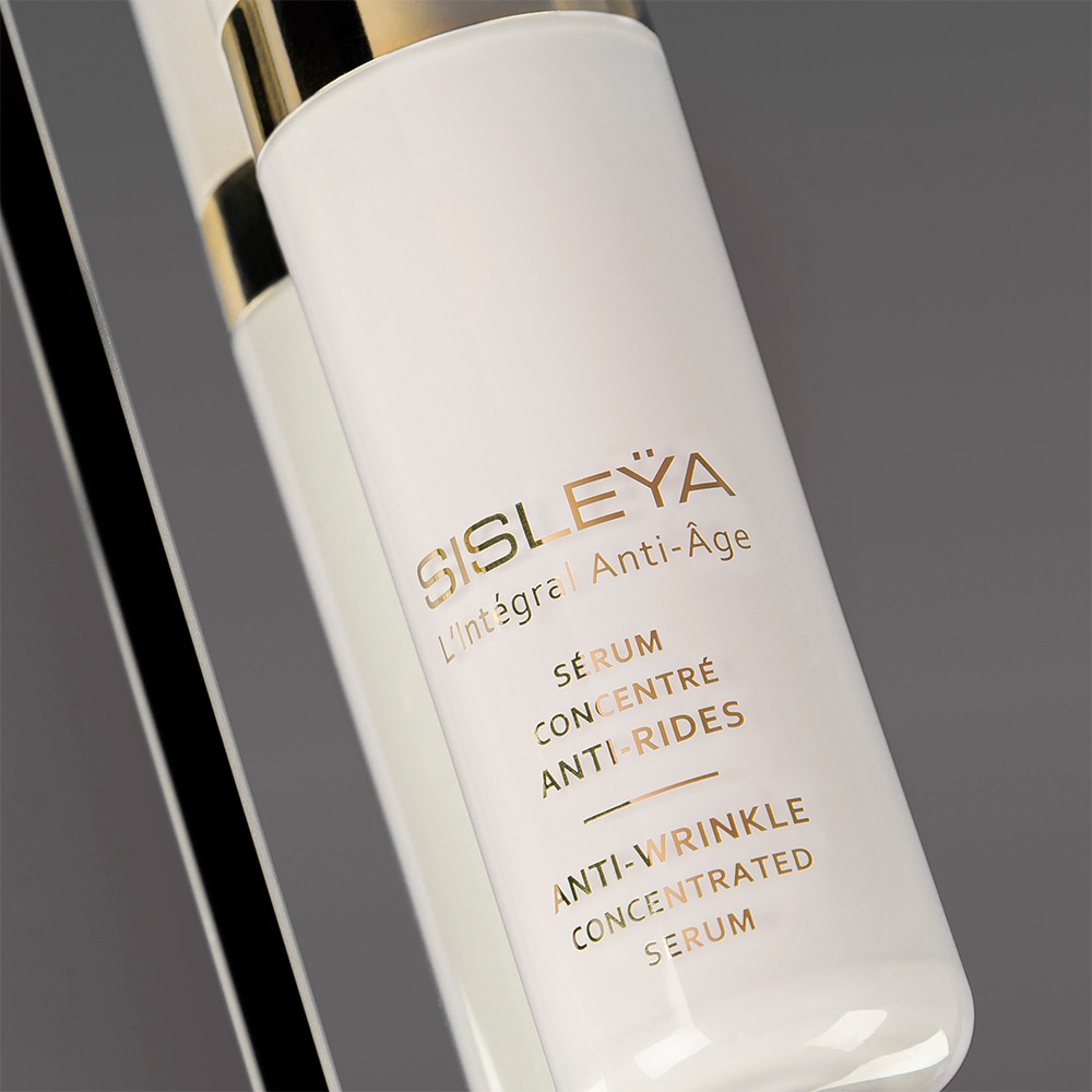 Sisleya L'Integral Anti-Age Anti-Wrinkle Concentrated Serum • 30ml
