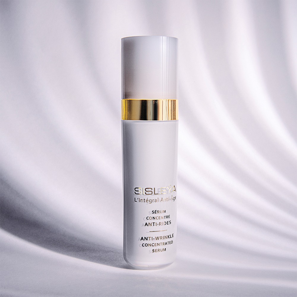 Sisleya L'Integral Anti-Age Anti-Wrinkle Concentrated Serum • 30ml
