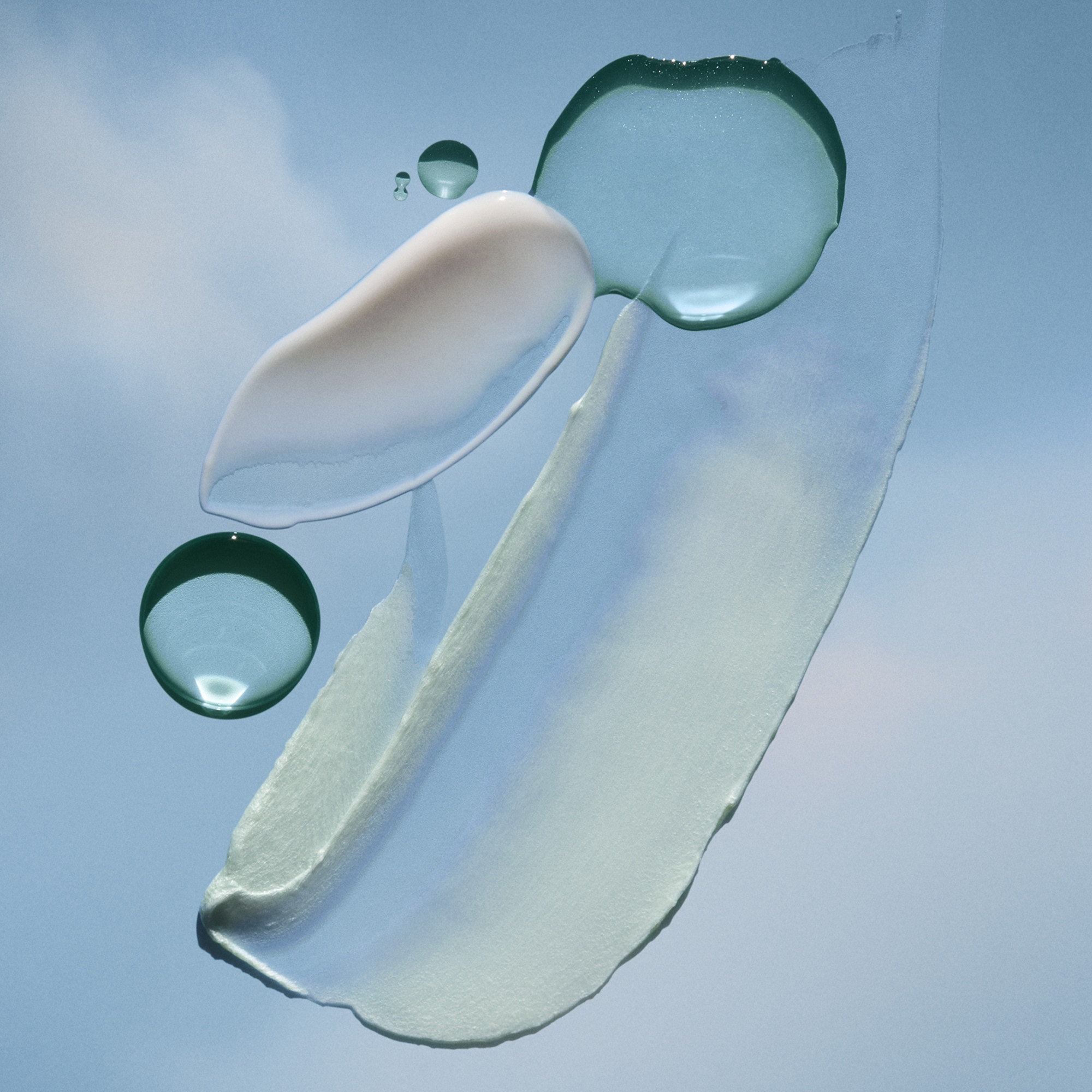 The Essence Foaming Cleanser • 125ml
