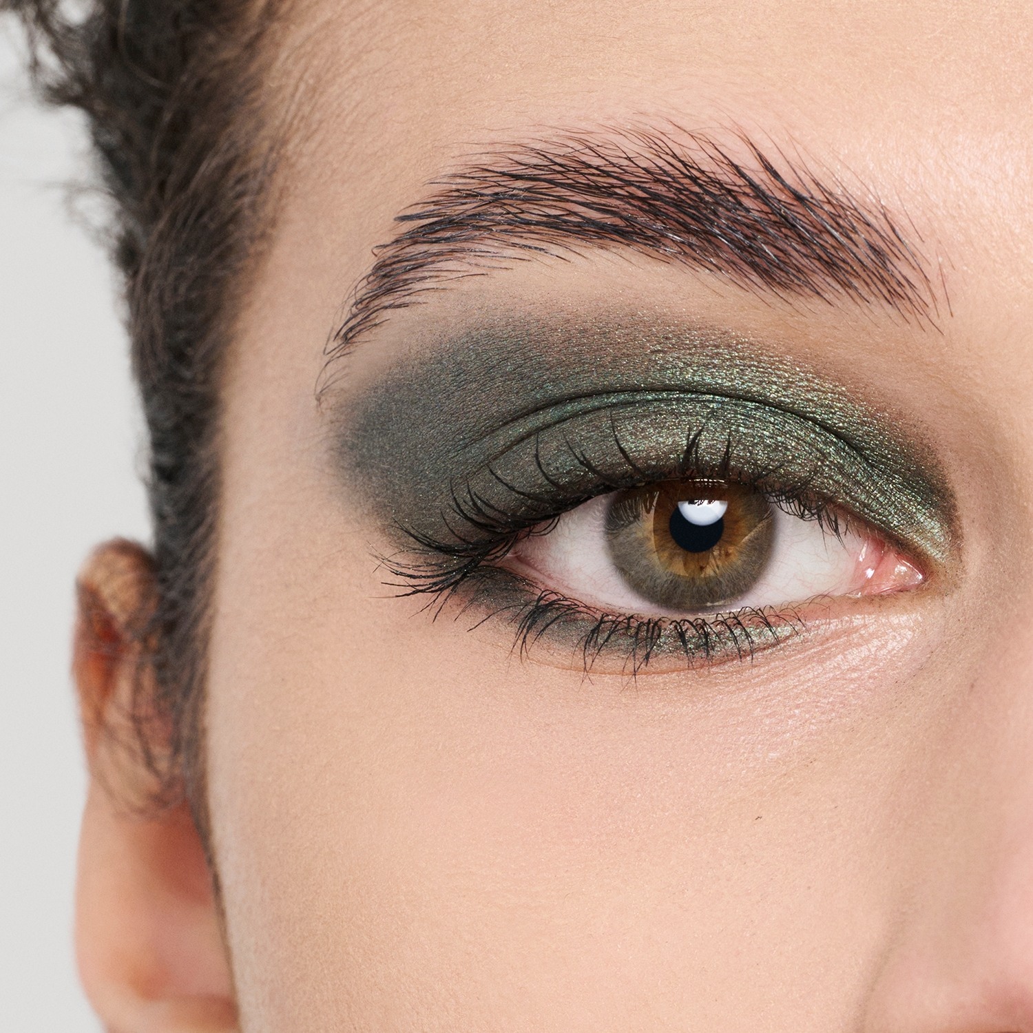 Colorful Eyeshadow Mono Shimmer • 218 Shock Choc