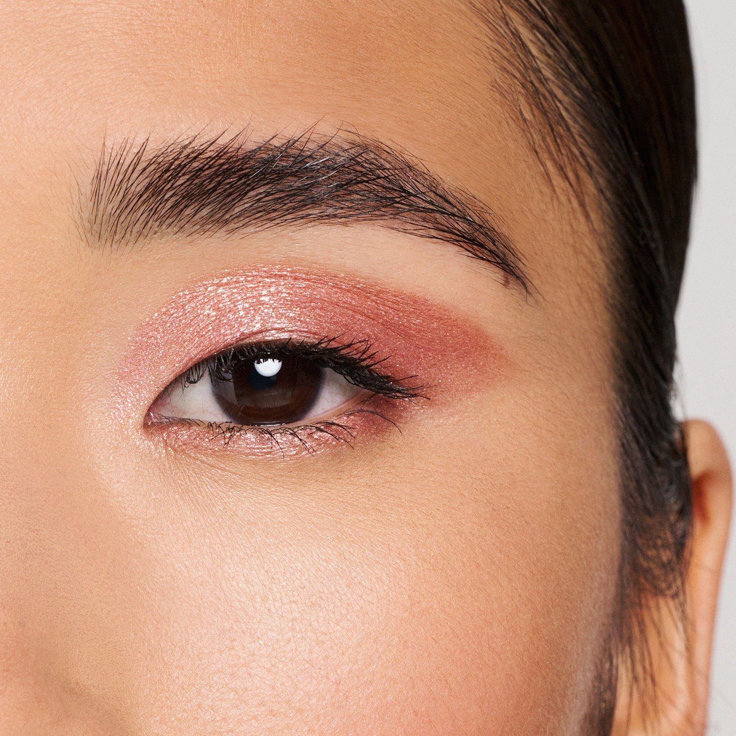 Colorful Eyeshadow Mono Glitter 223 Caviar • Caviar