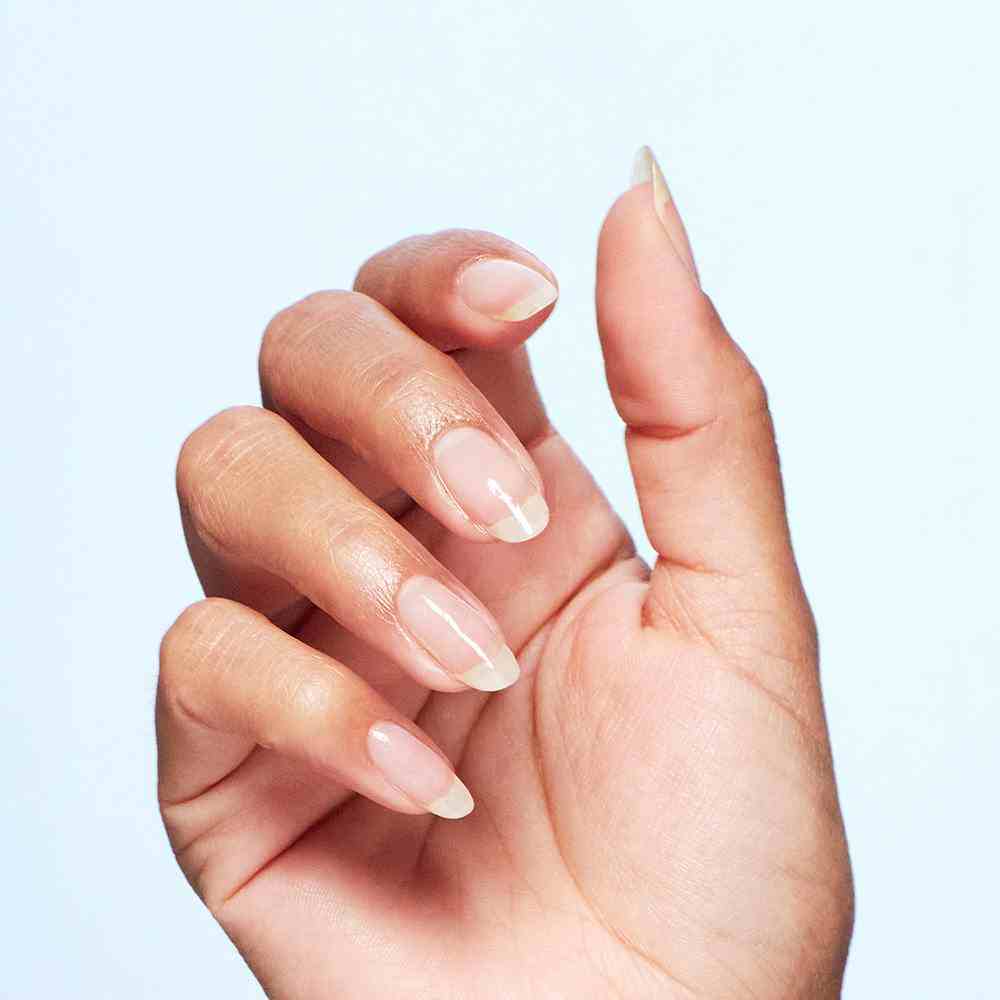 Nature Strong Botanical Base Coat • 15ml