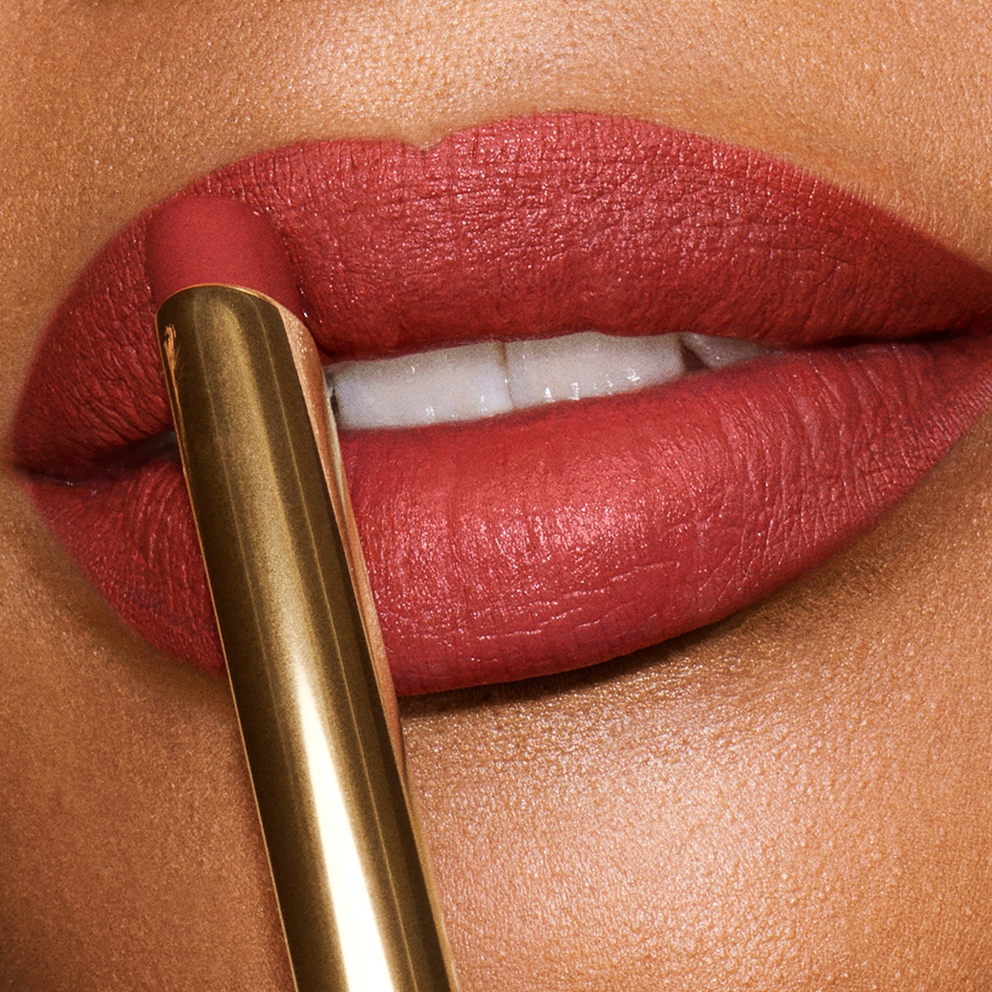Pure Color Explicit Silk Matte Lipstick • Wrong Place, Right Time