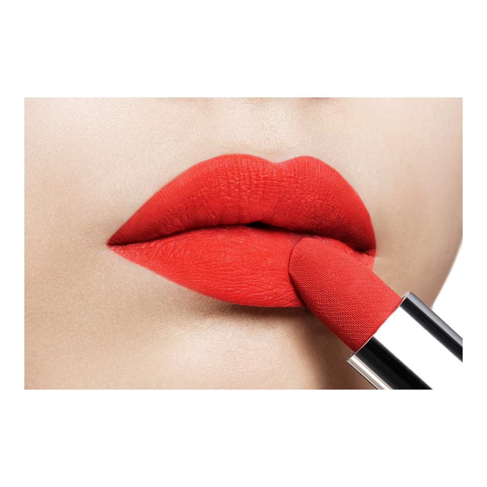 Rouge Dior Lipstick • 888 Strong Red Velvet Finish