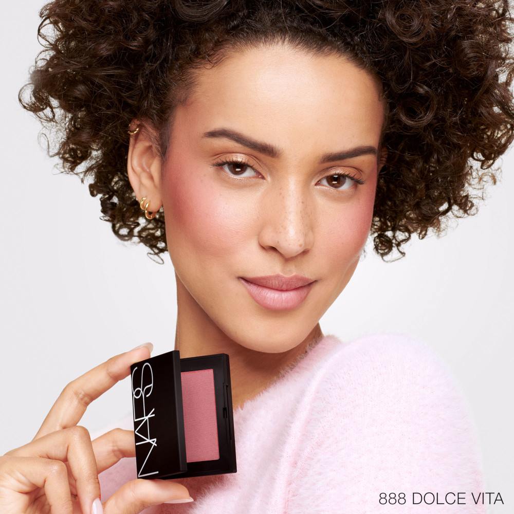 Blush • Dolce Vita 888