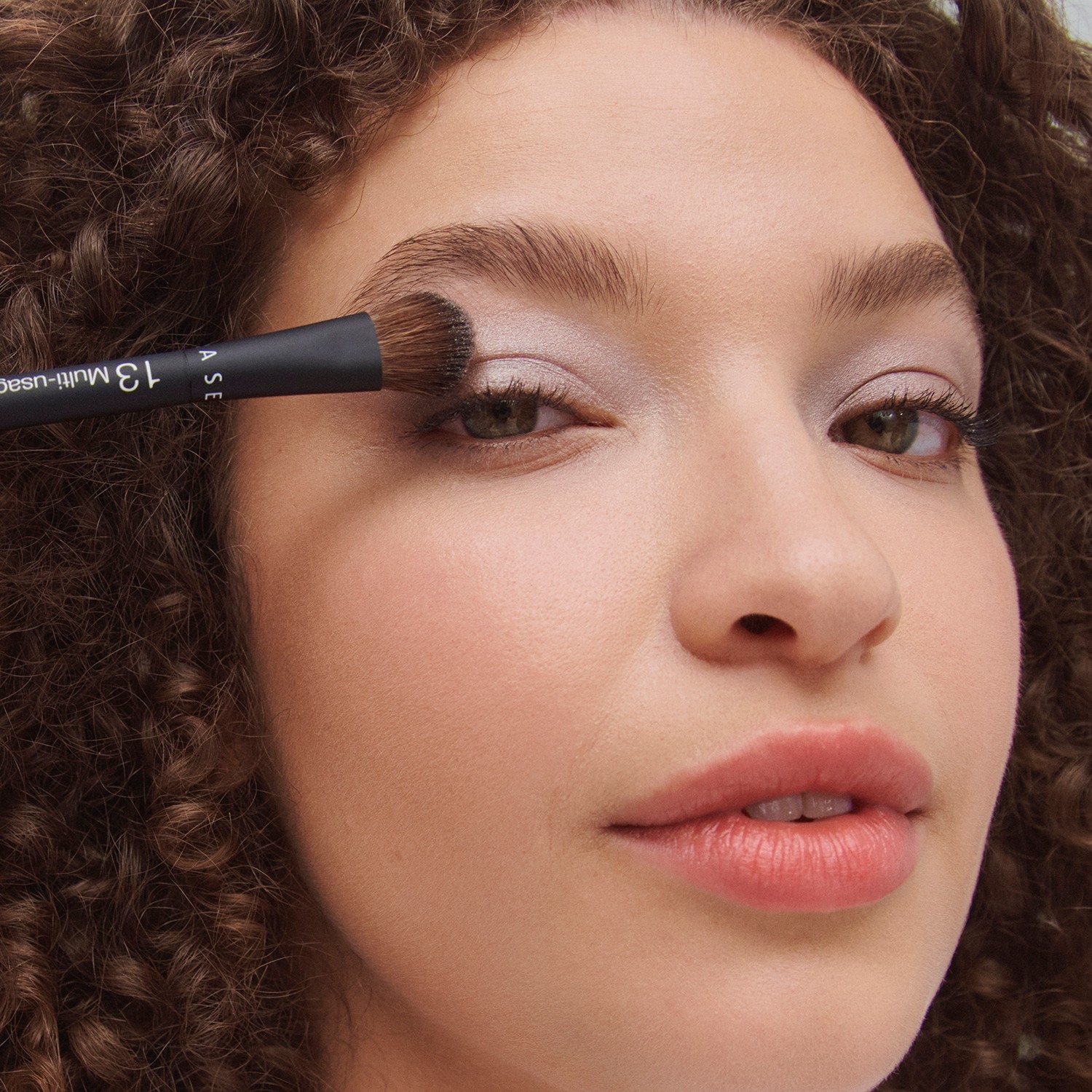 Essential Multitasker Eye Brush 13 • 1pc