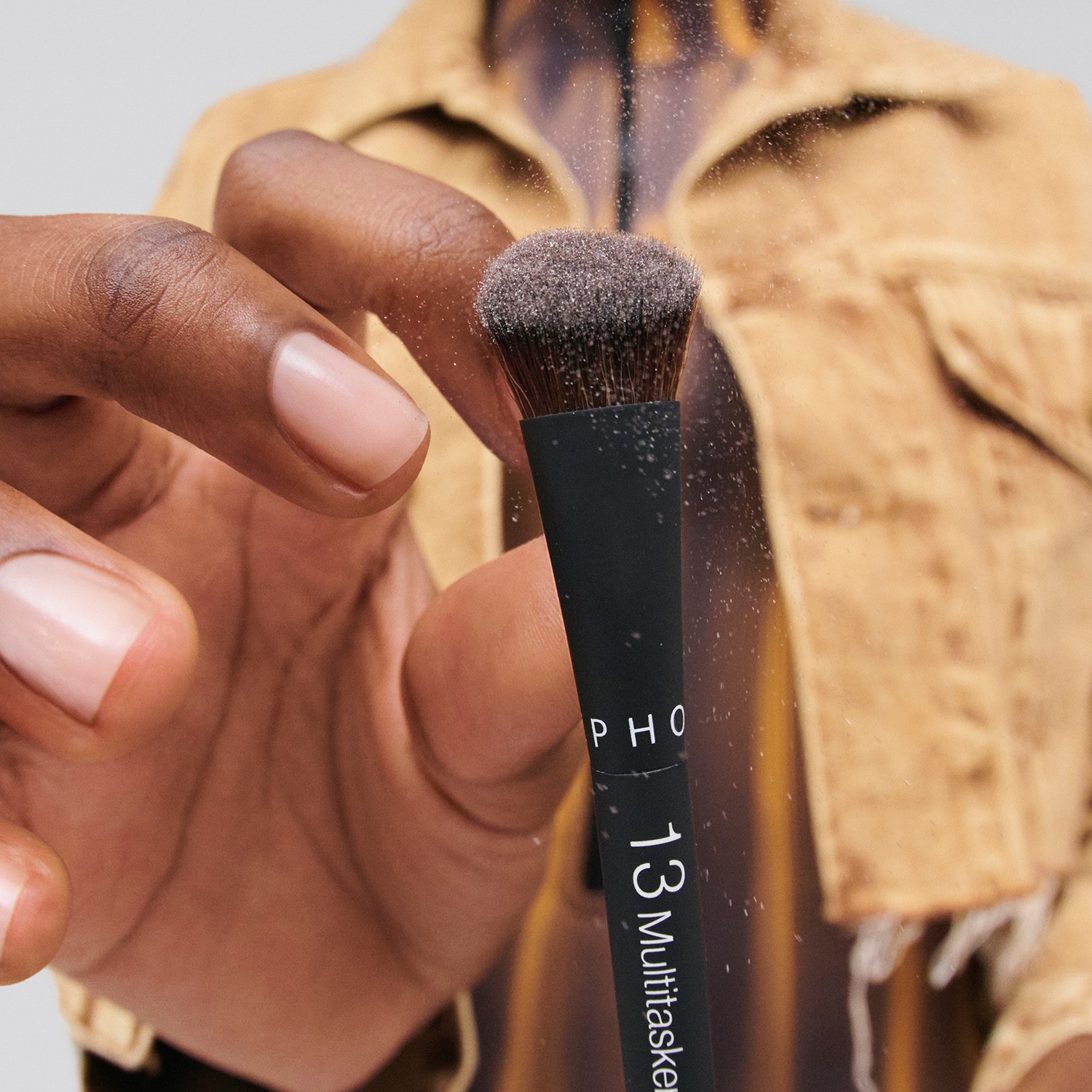 Essential Multitasker Eye Brush 13 • 1pc