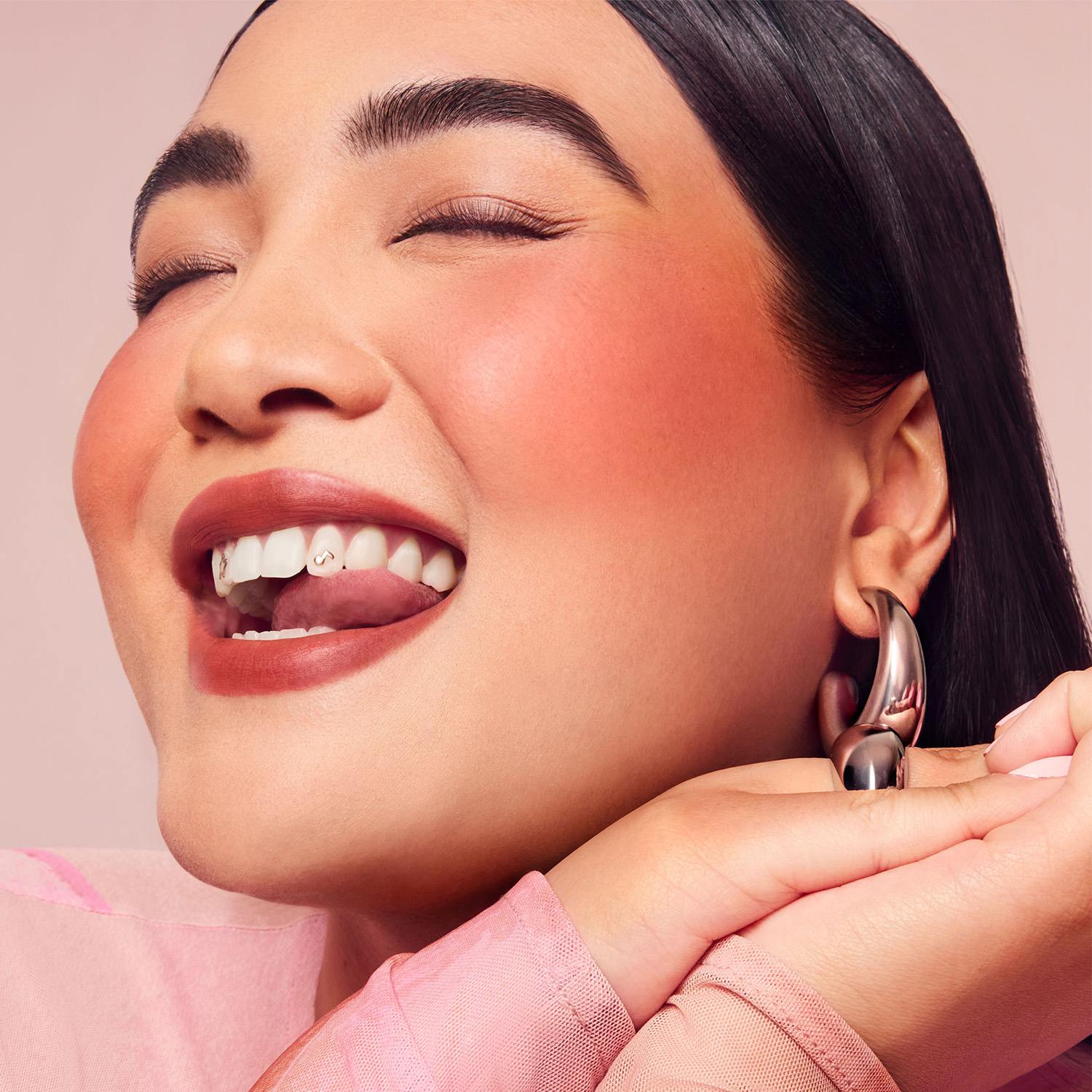 口コミ・レビュー評価が高いおすすめ人気商品の通販 Mini Blush & Luminize Trio • 8.90ml チーク
