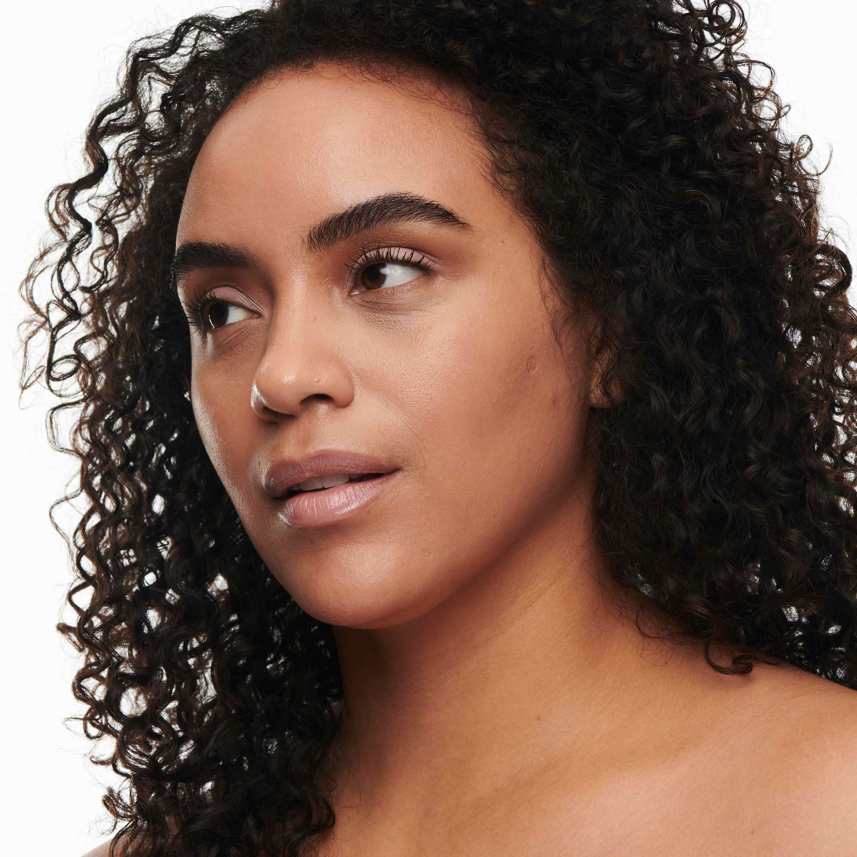 Studio Radiance Serum Powered Foundation • NW25