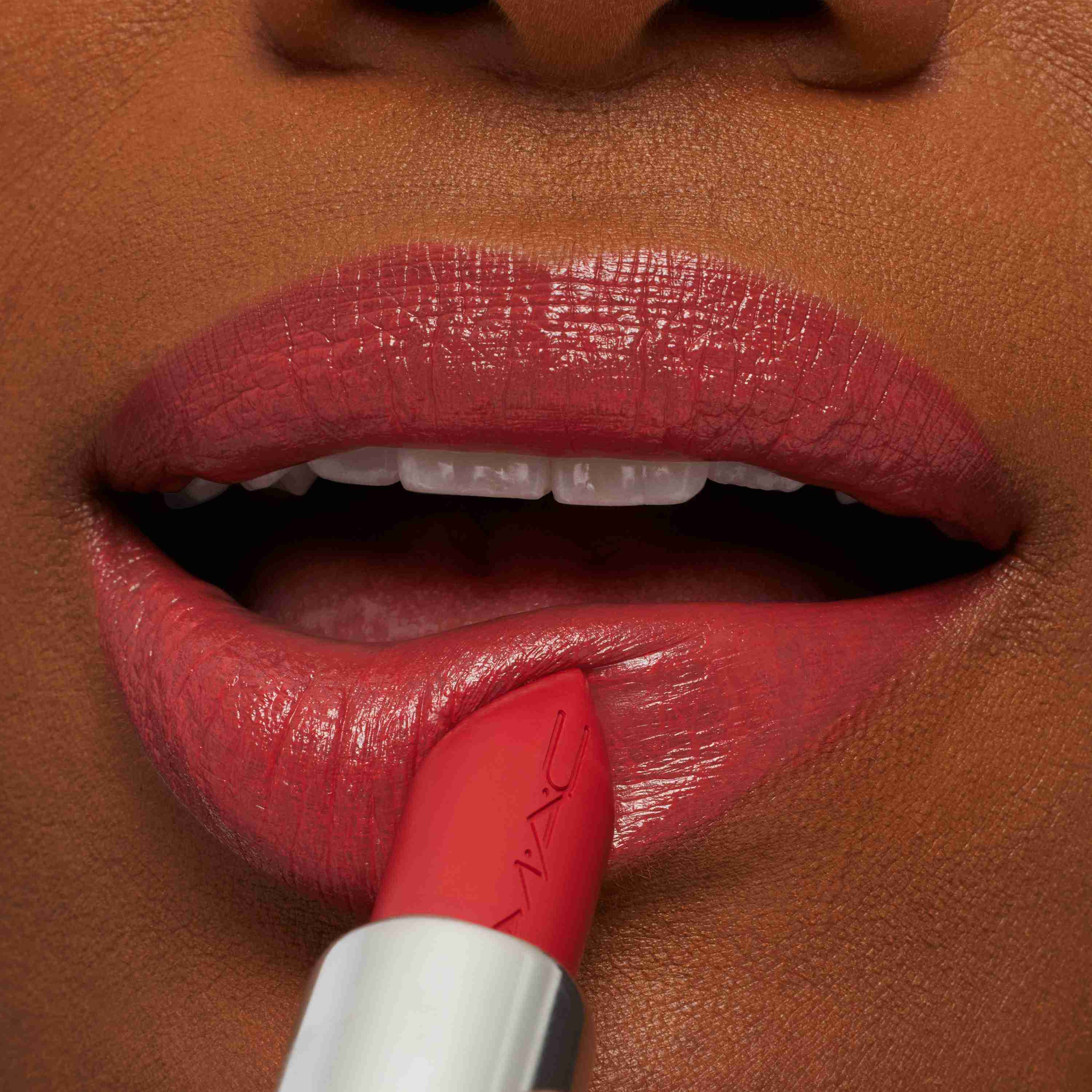 MACximal Satin Lipstick • Sweetheart