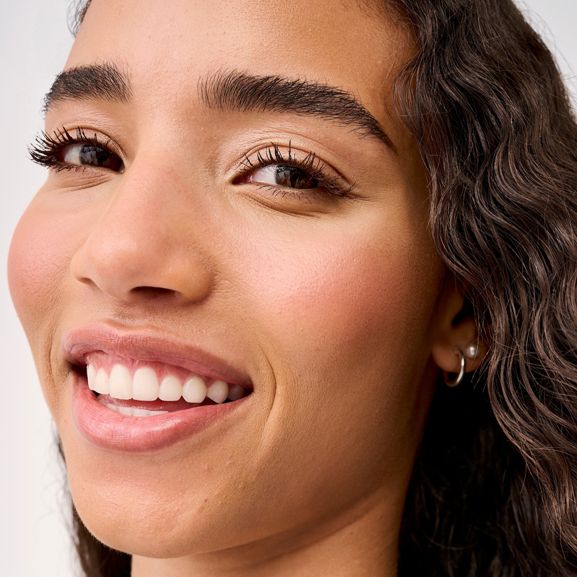 BADgal BANG! BIGGER, BADDER volumizing mascara • Brown