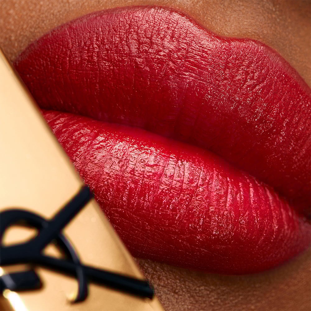 Rouge Pur Couture • R5 Subversive Ruby