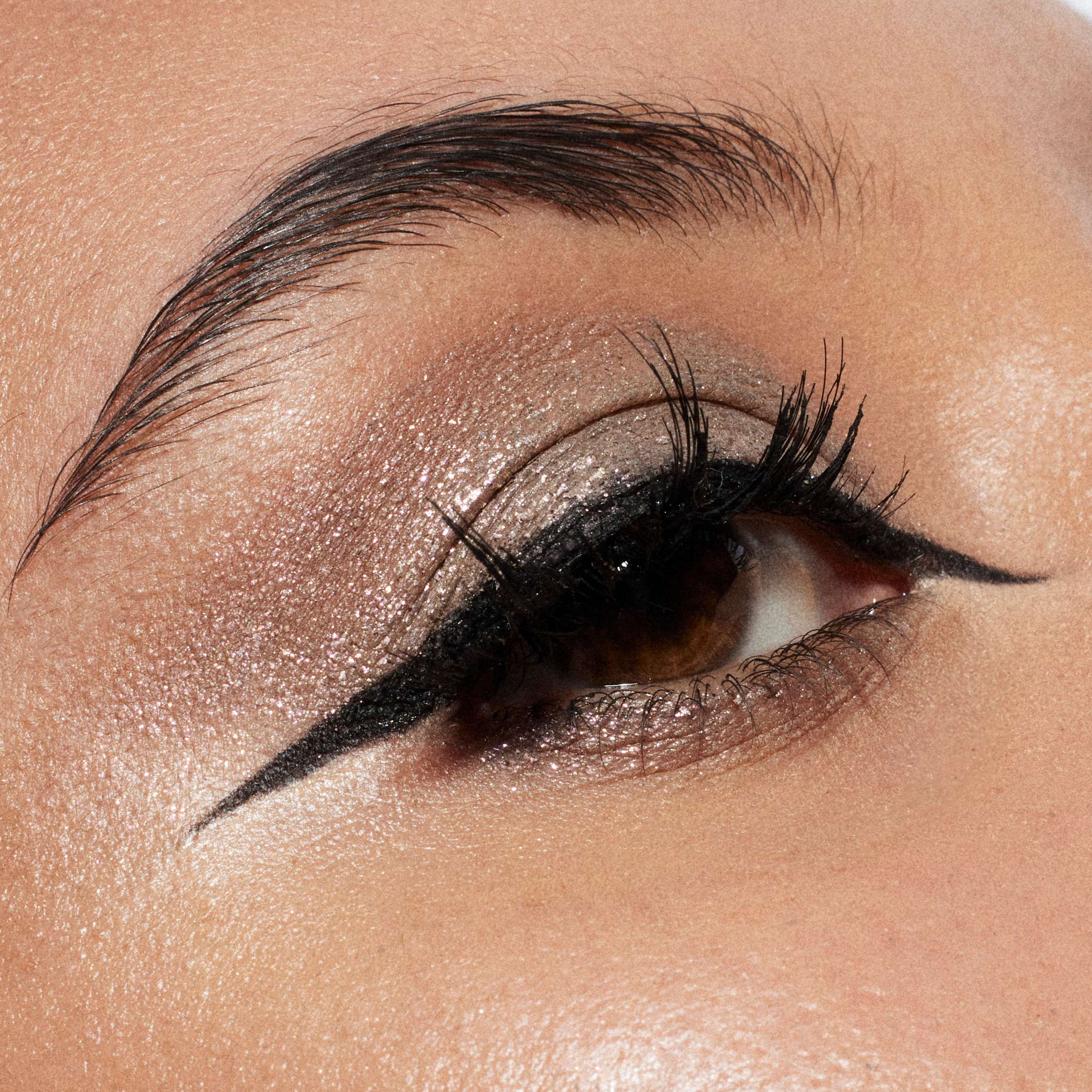 Dazzleshadow Liquid • Magic Scale