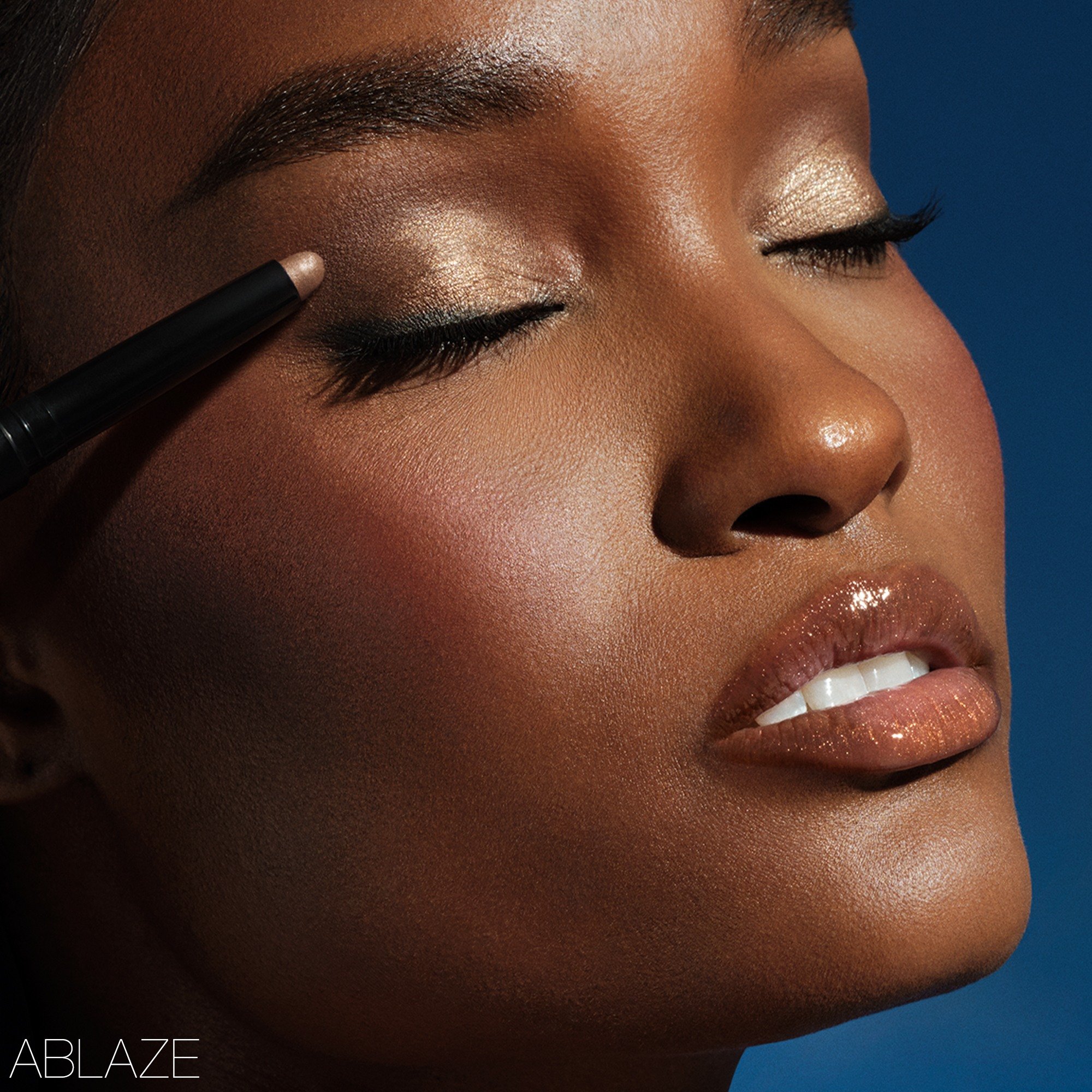 Total Seduction Eyeshadow Stick • Ablaze