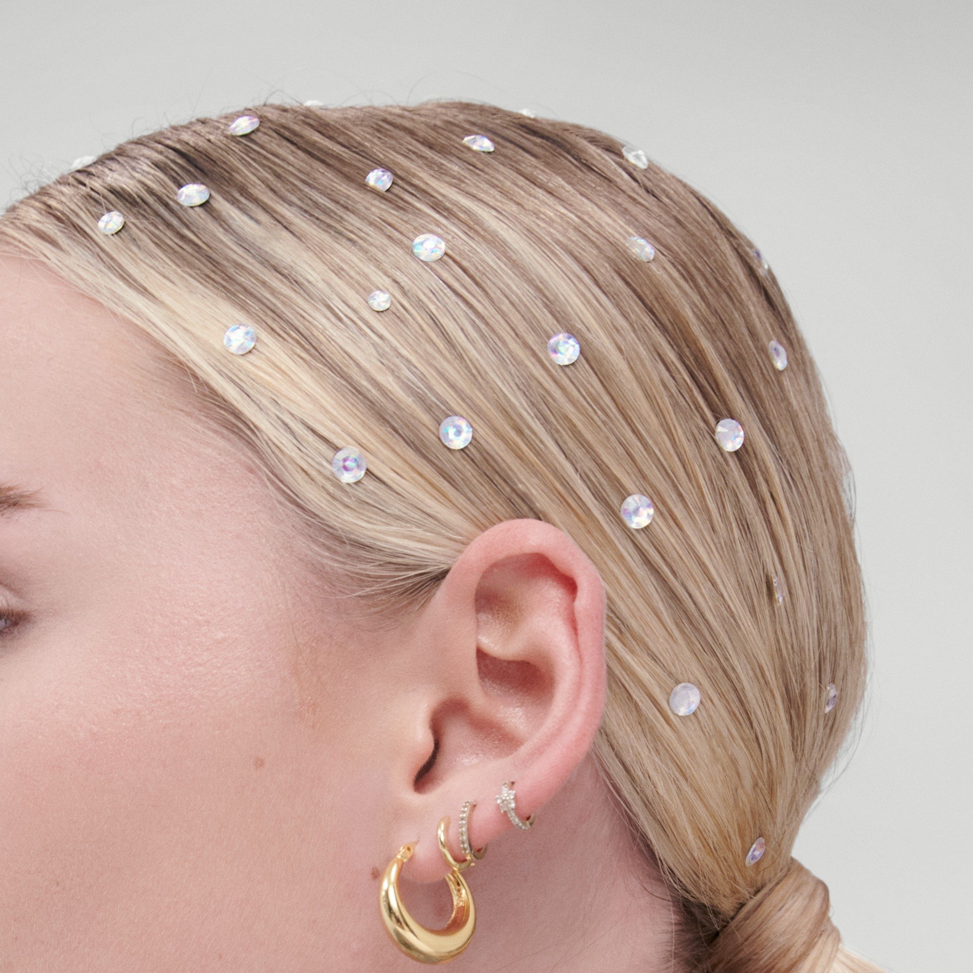 Self-Adhesive Hair Gems • Pearl