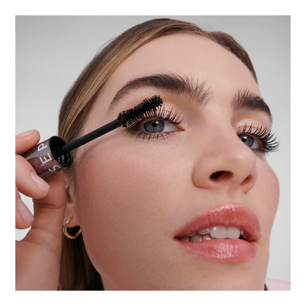 Size Up Waterproof Mascara - Ultra Black • 14ml