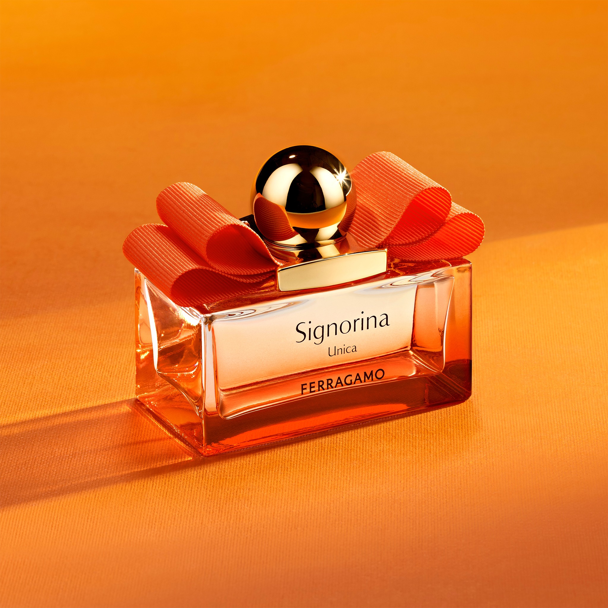 Signorina Unica Eau De Parfum • 50g