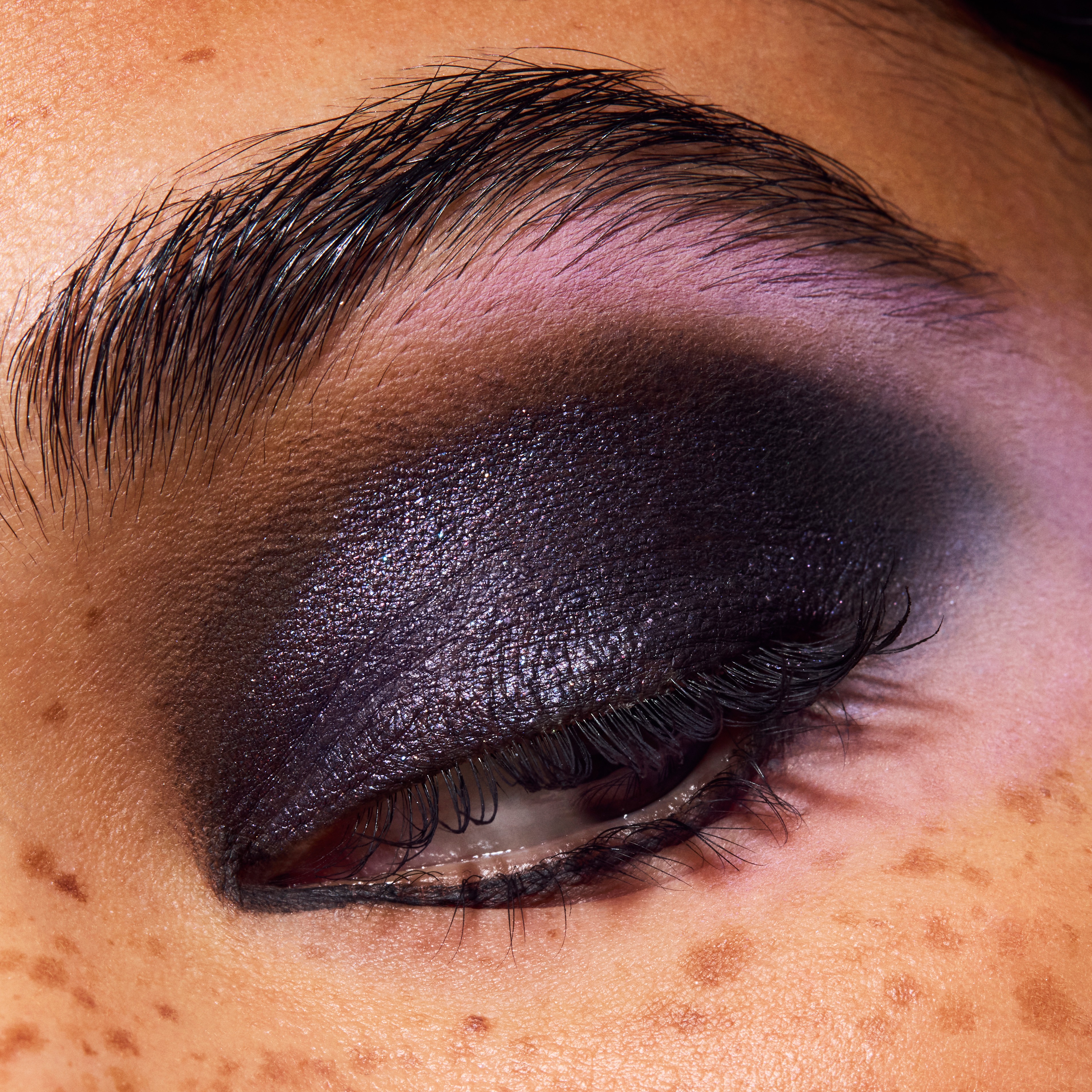 Dazzleshadow Eyeshadow Stick • Black Ice