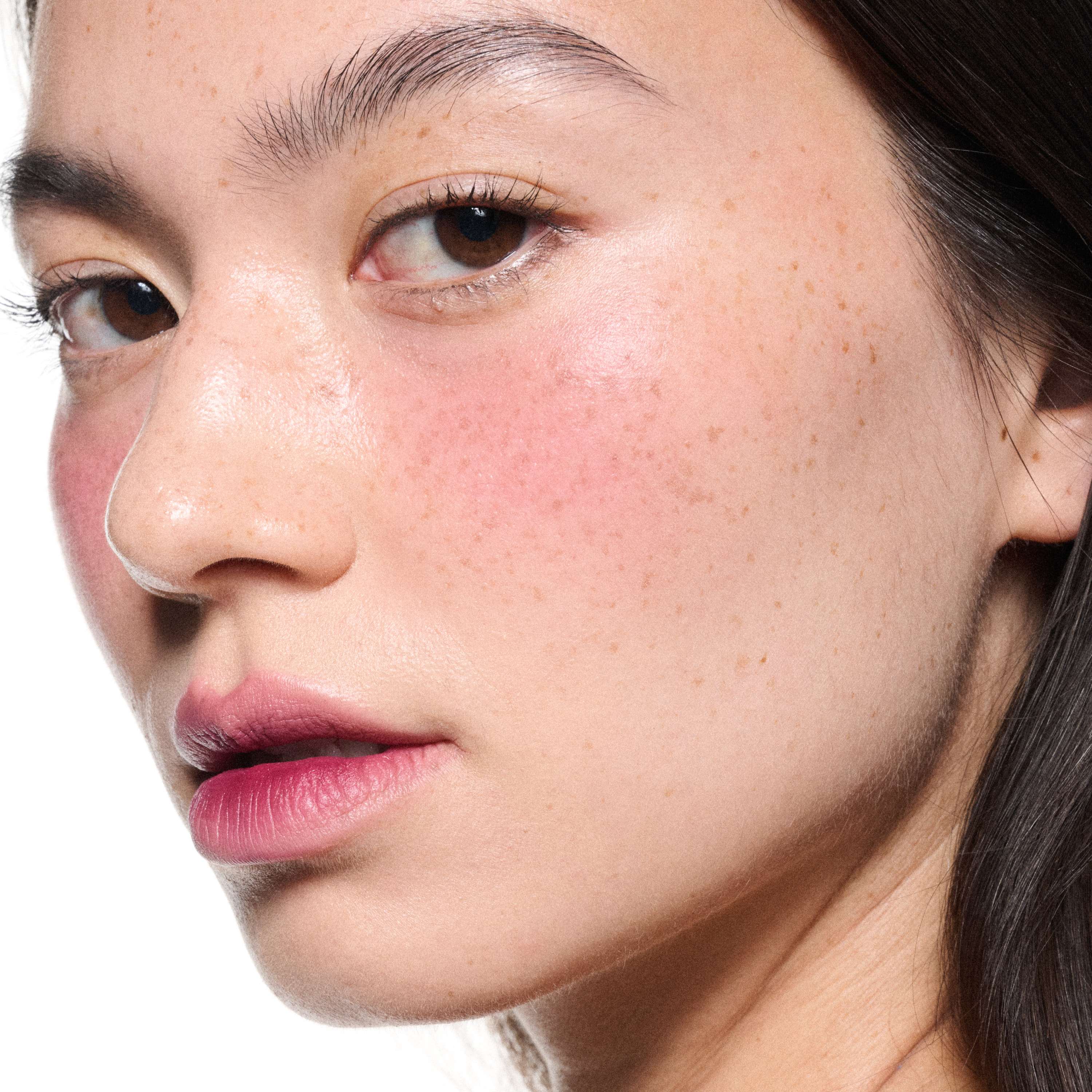 Powder Kiss Lip + Cheek Mousse Matte • Date Night