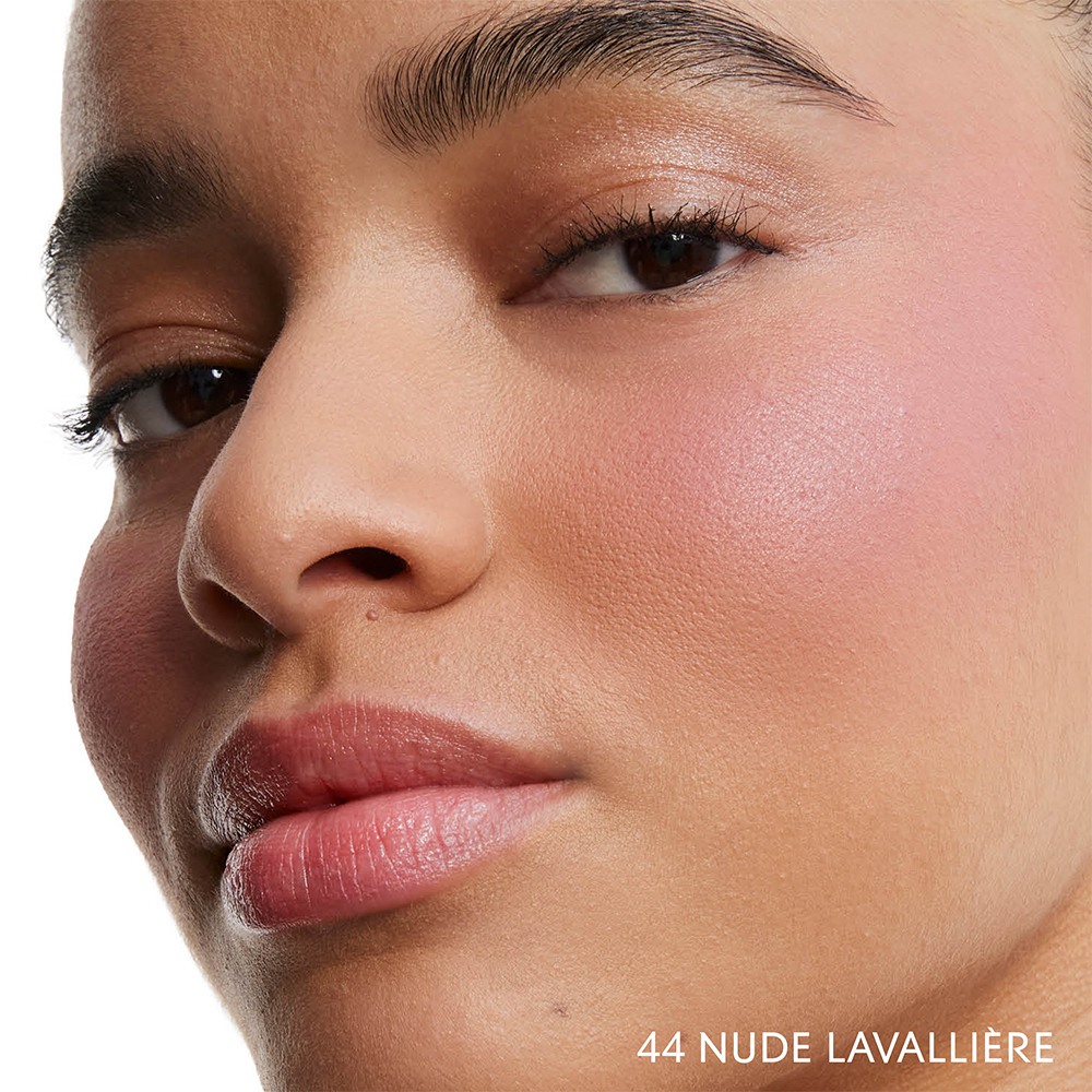Make Me Blush Bold Blurring Powder Blush • 44 Nude Lavalliere