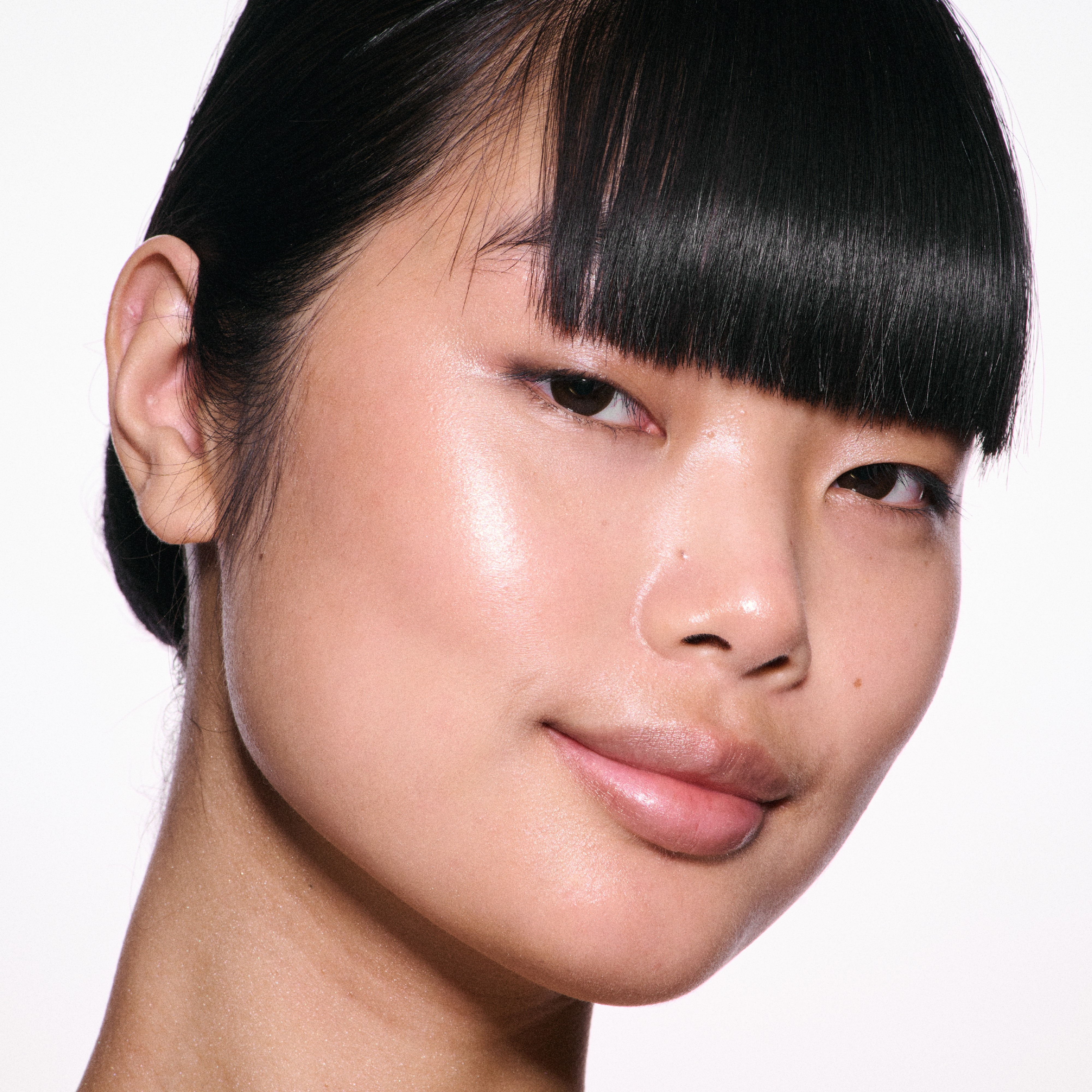Skinfinish Lightstruck Liquid Highlighter • Bubbled Over - Neutral Champagne