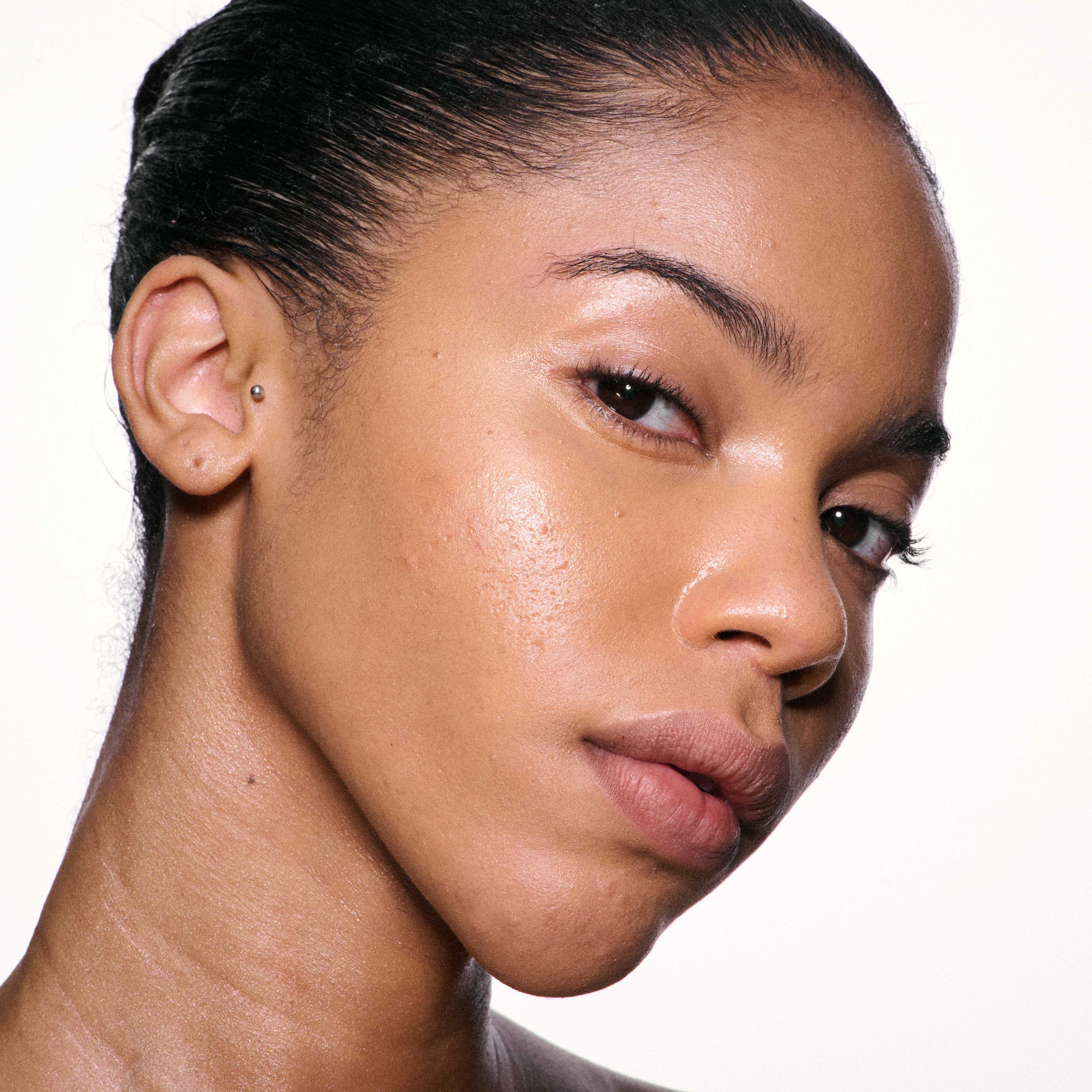 Skinfinish Lightstruck Liquid Highlighter • Extra Ordinary - Yellow Gold