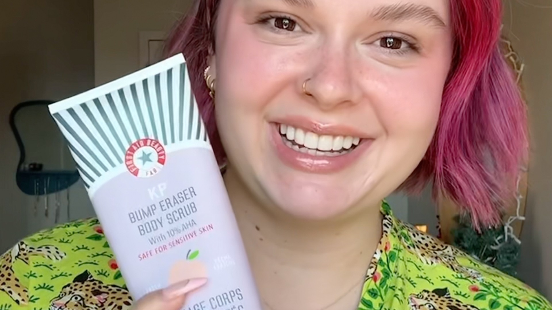 KP Bump Eraser Body Scrub With 10% AHA Fresh Peach • 56.7g
