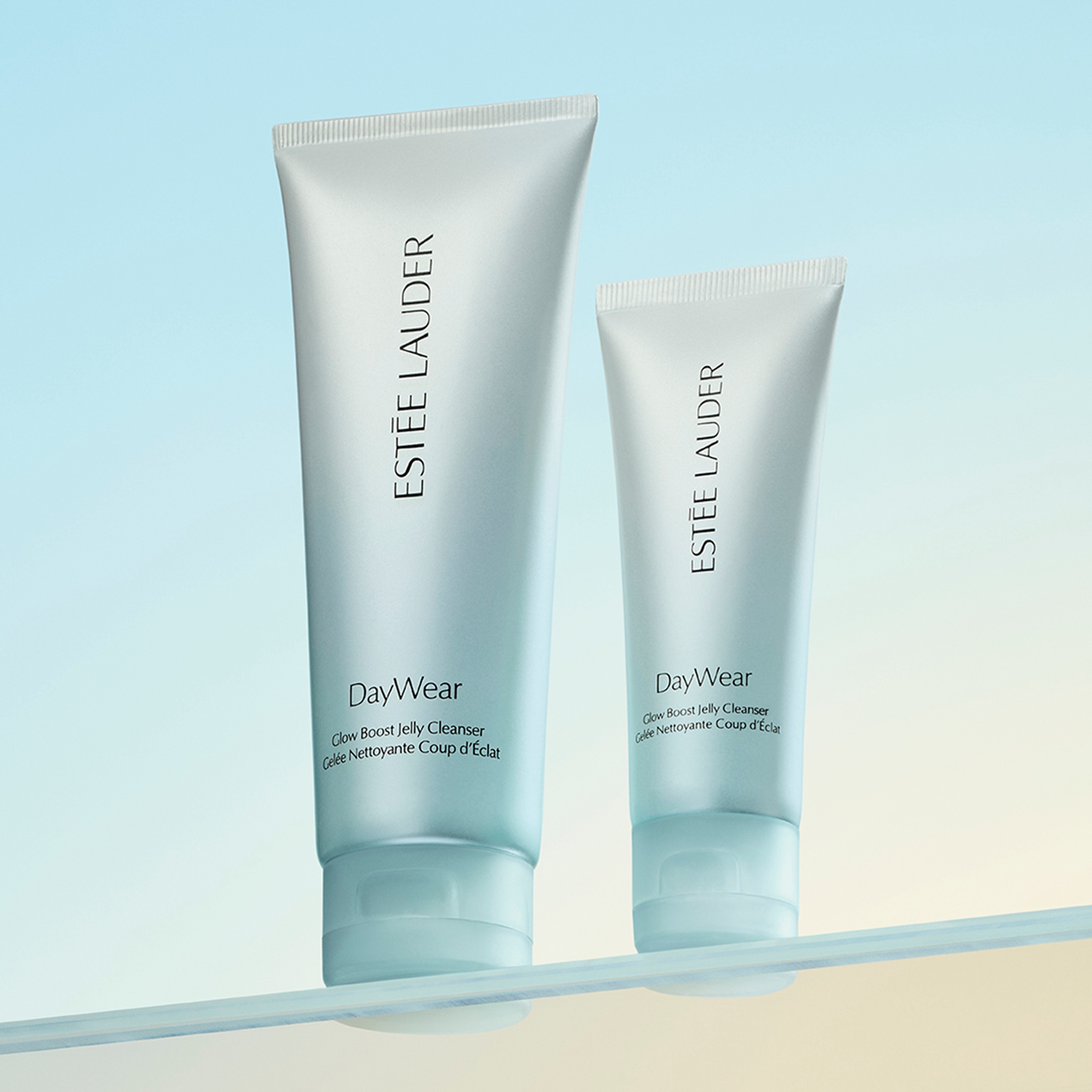 DayWear Glow Boost Gel Cleanser • 125ml