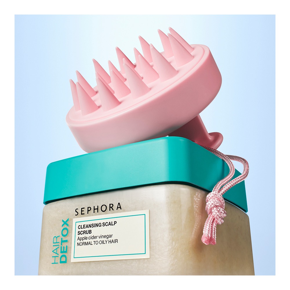 Scalp Massage Brush • 1pc