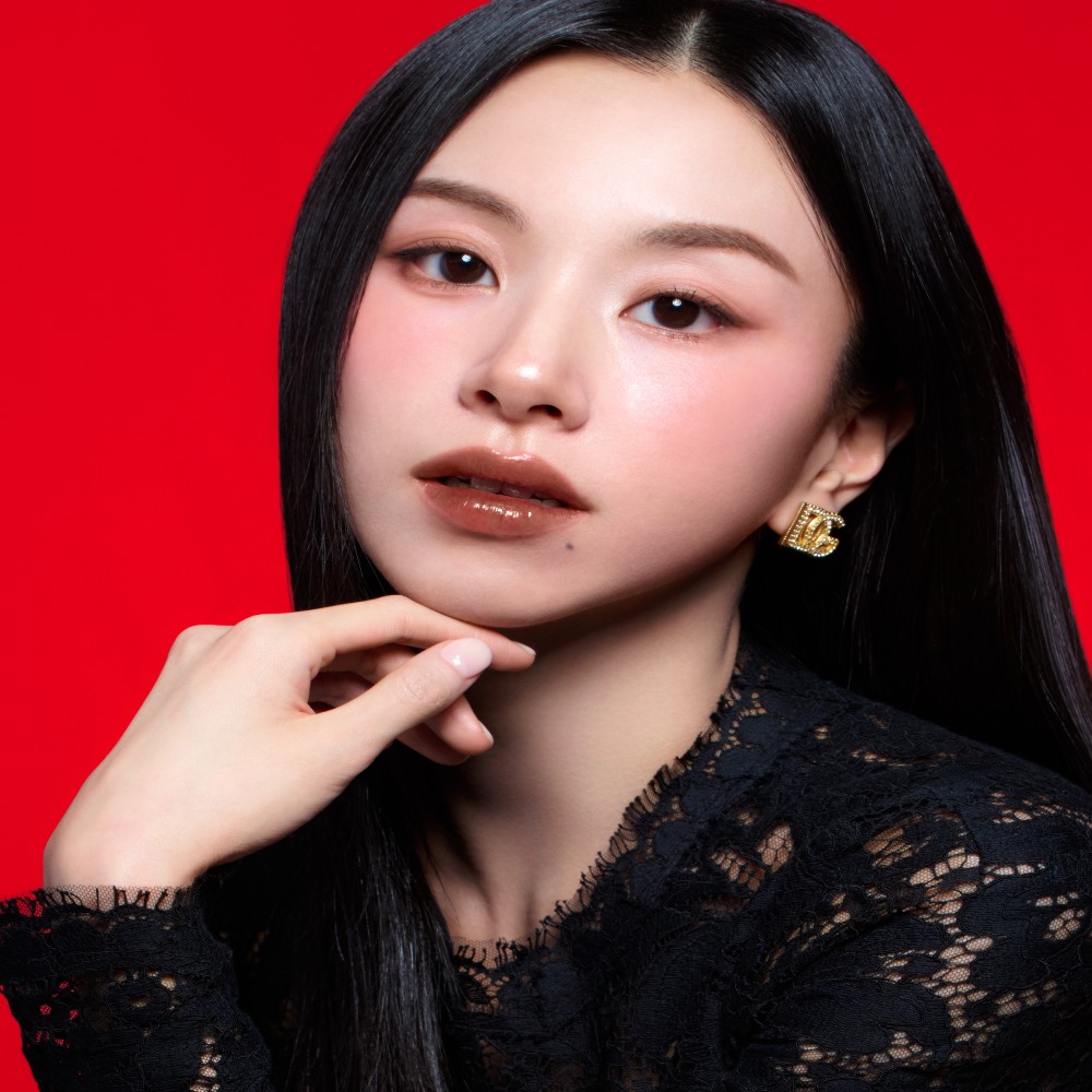 Rose Dew Lip Bite 24H Hydrating Glowy Lip Tint • 06 Quirky Mocha - Cool Brown