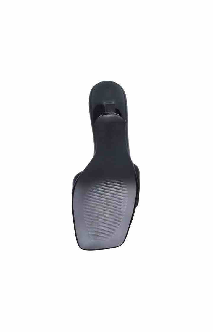 Snazzy Black Heel Sandals