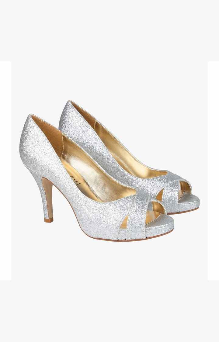 Gertiee Silver Pumps