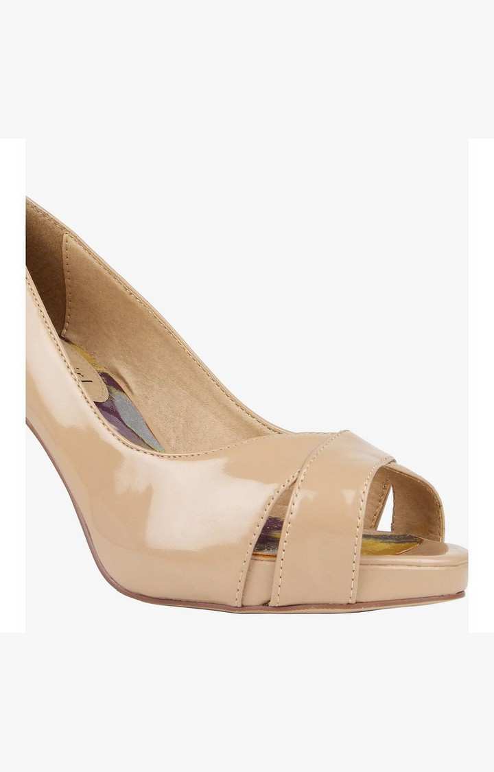 Gertiee Beige Pumps