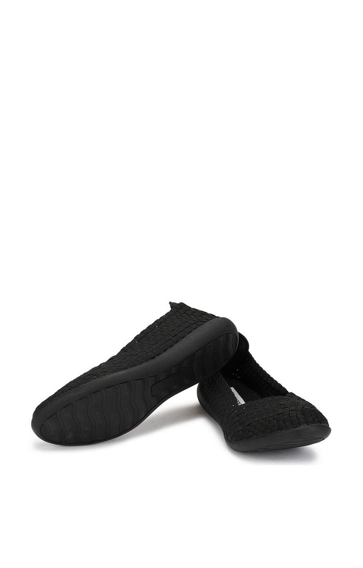 Criss Black Closed Flats & Ballerinas