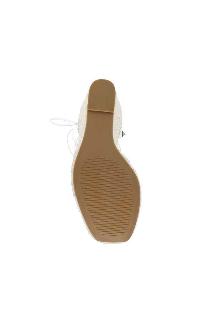 Malani White Wedges