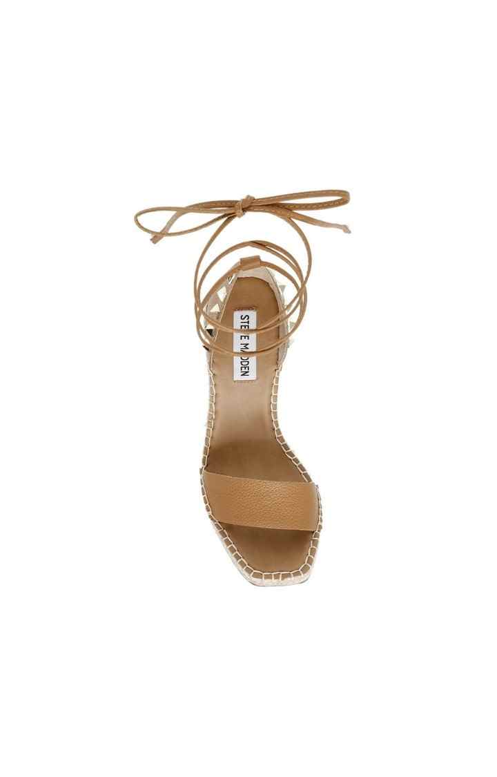 Malani Natural Wedges