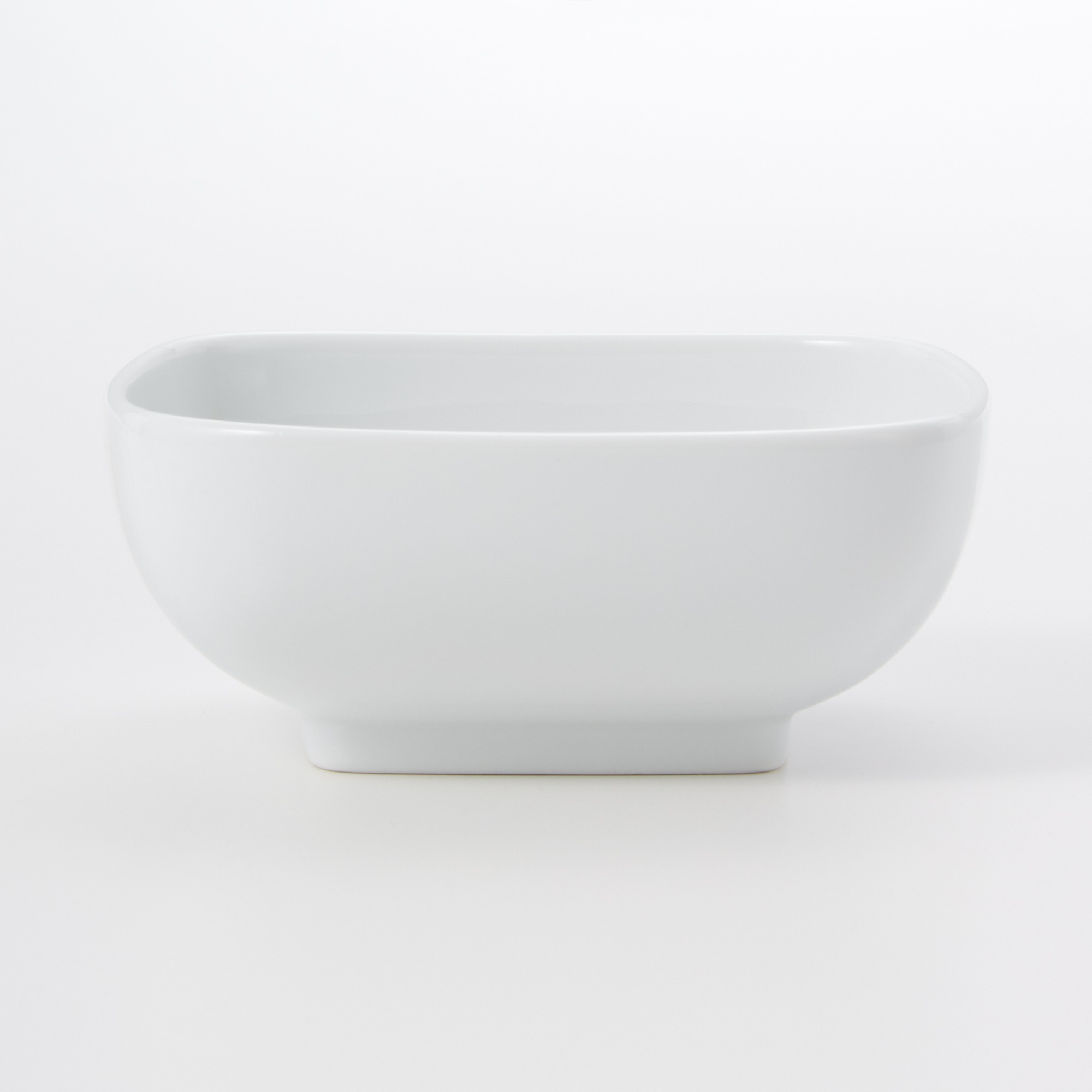 WHITE PORCELAIN SQUARE BOWL MIDDLE