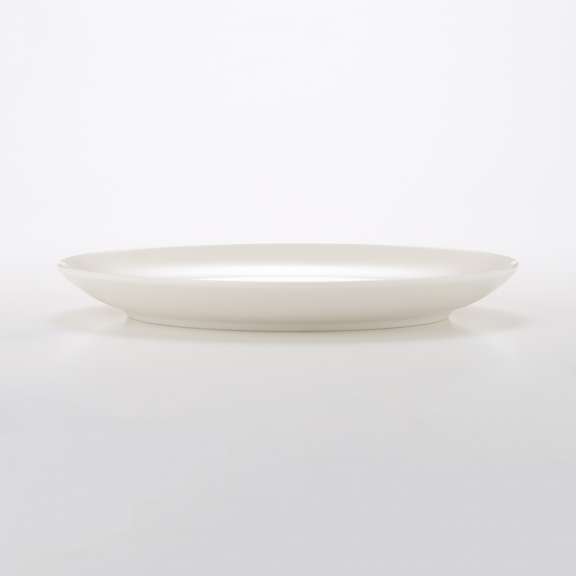 PORCELAIN BEIGE PLATE M 19CM
