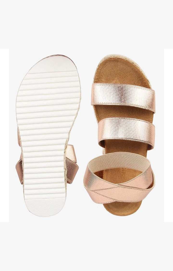 Kimmie Gold Wedges