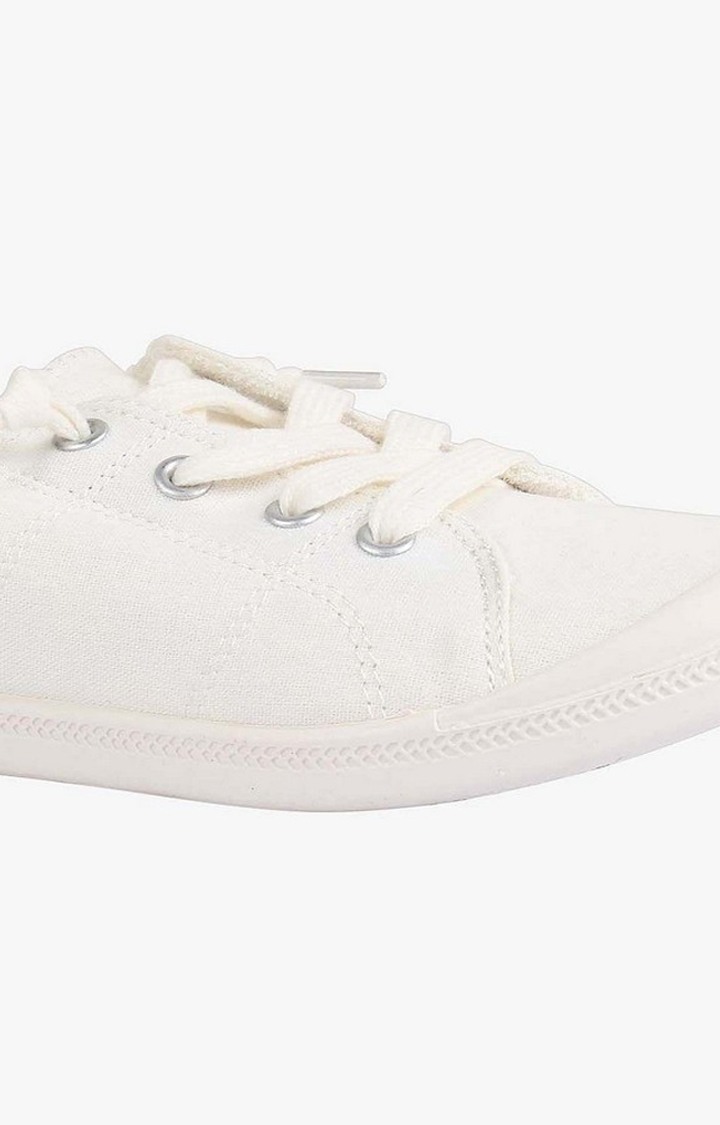 Baailey White Sneakers