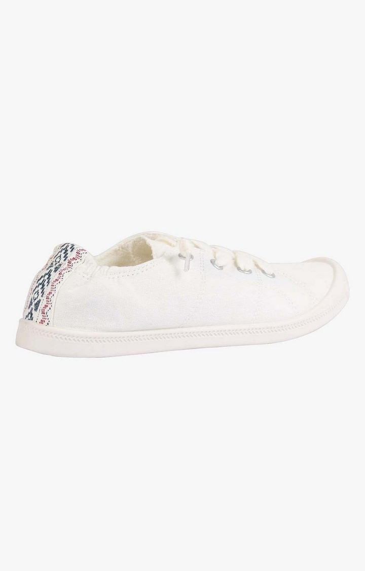 Baailey White Sneakers