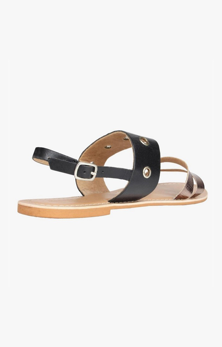 Emma Black Closed Flats & Ballerinas