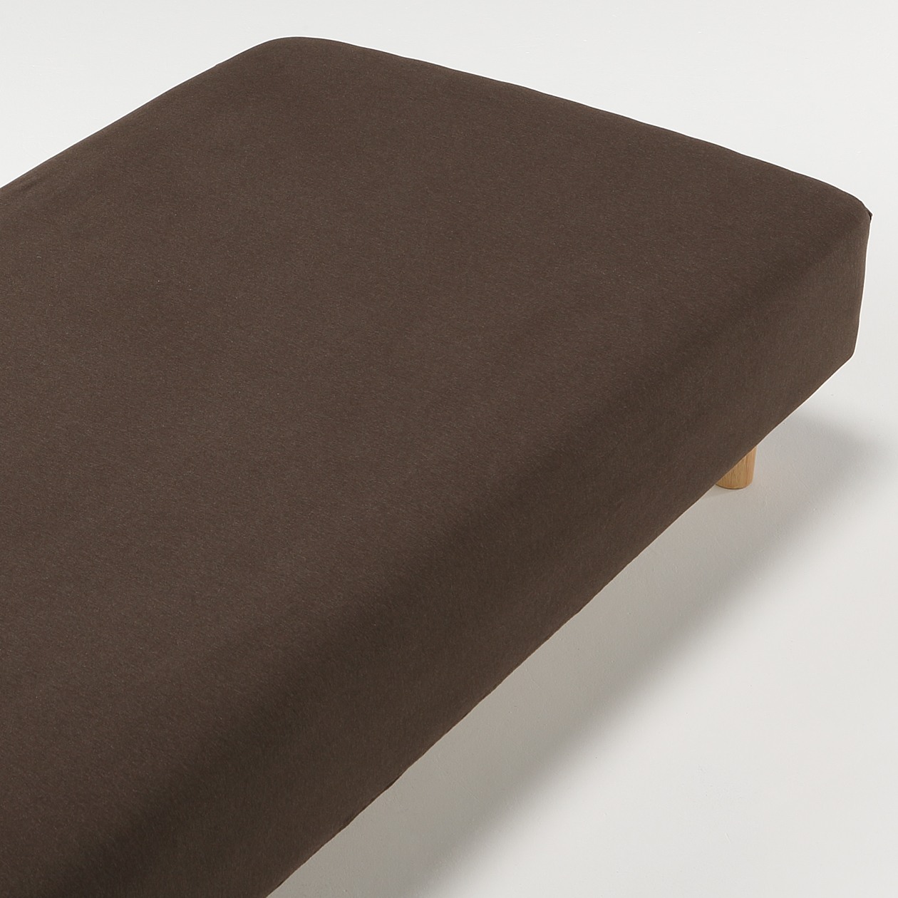 ORGANIC COTTON JERSEY FITTED SHEET S BROWN