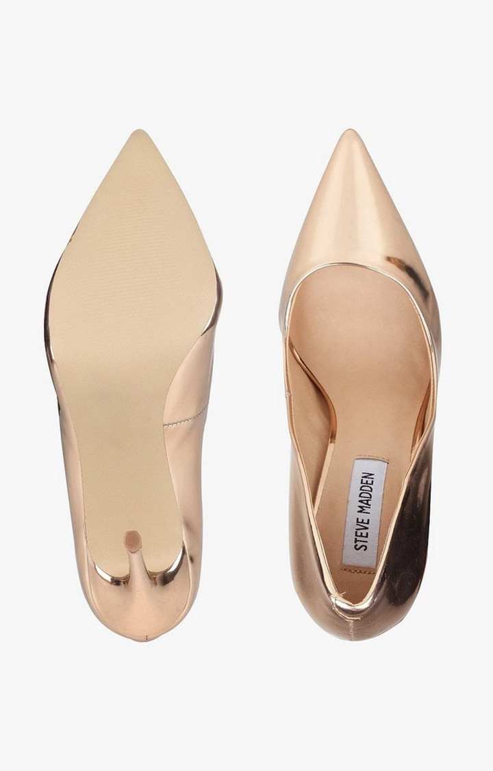 Daisie Gold Pumps