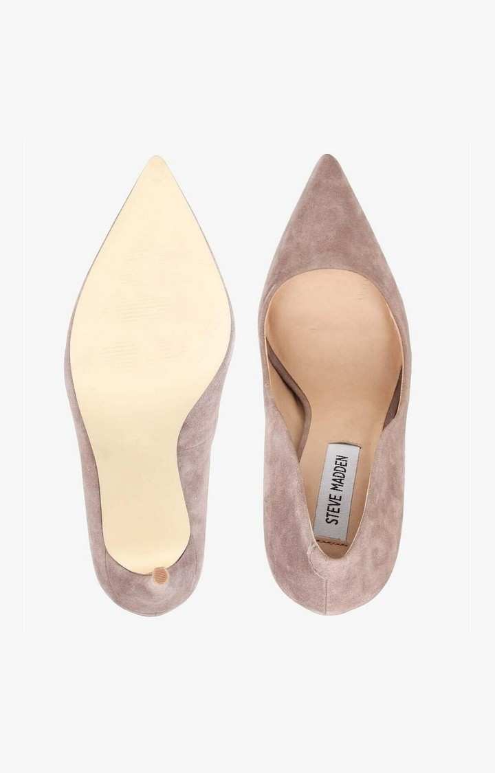 Daisie Grey Pumps