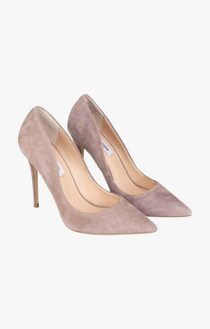 Daisie Grey Pumps