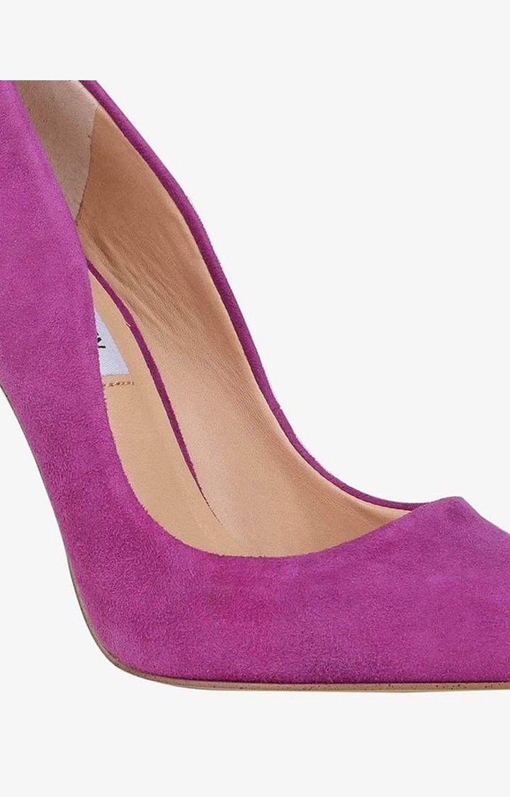 Daisie Purple Pumps