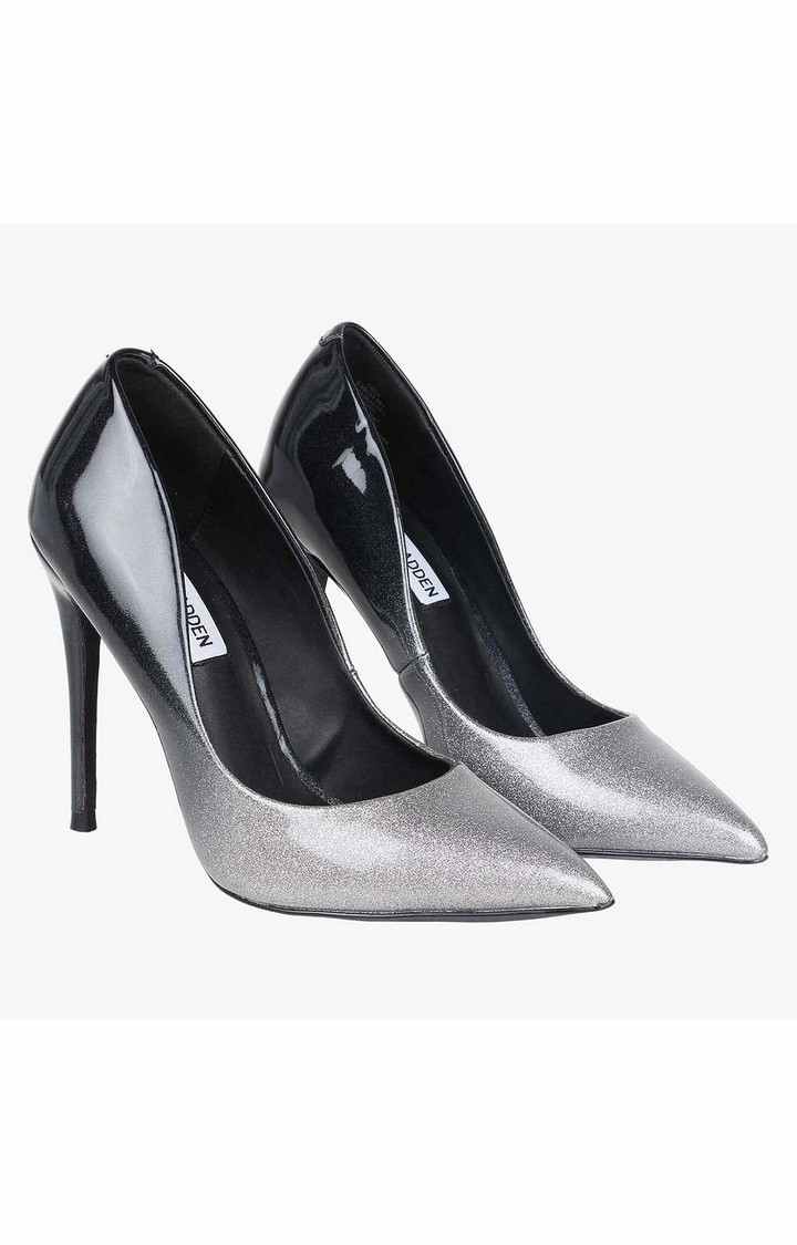 Daisie Black Pumps