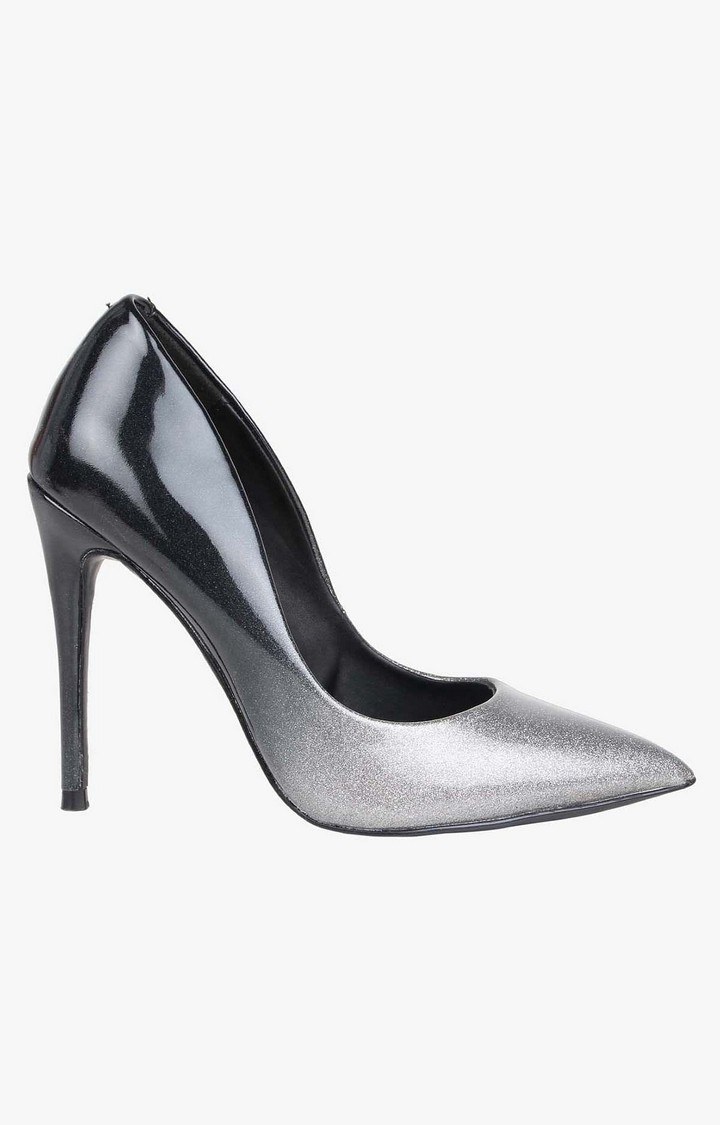 Daisie Black Pumps